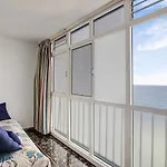 Estudio Mesa Del Mar *